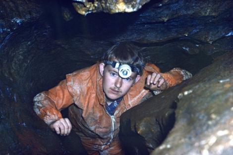 Zdjęcie nr 7 (16)
                                	                             Tatry, jaskinia nieznana, ,1985 lub 1987, fot. Paweł Krzysztof Koźmiński
                            